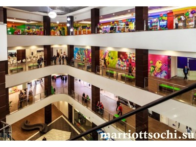 Отель «Marriott Krasnaya Polyana», шопинг